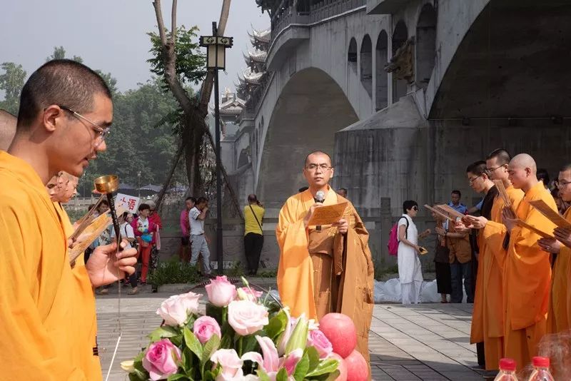 640-27.jpg 640-27.jpg